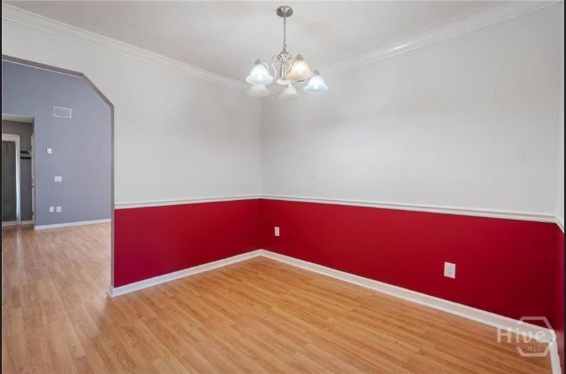 24 Saint Ives Dr - Photo 5 of 20