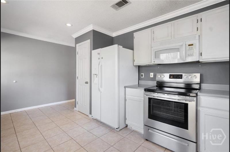 24 Saint Ives Dr - Photo 7 of 20