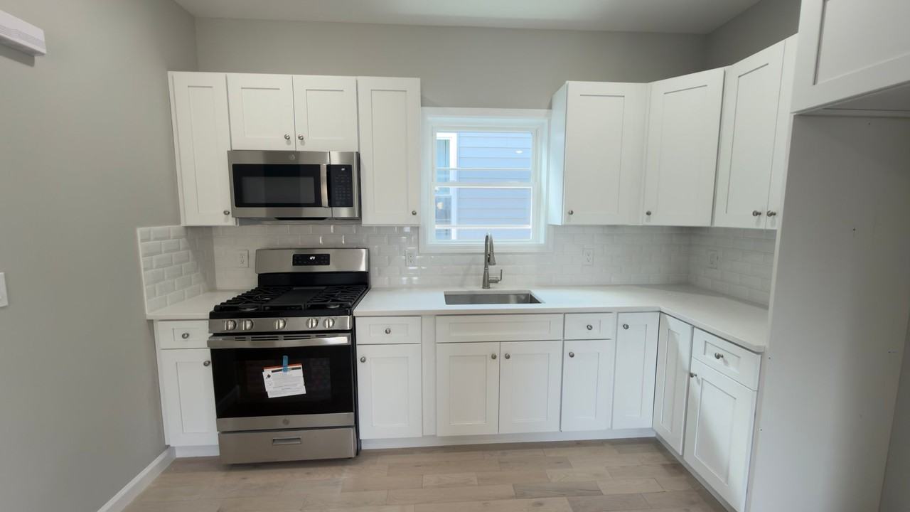 739 E 23rd St #1-2 - Photo 3 of 14