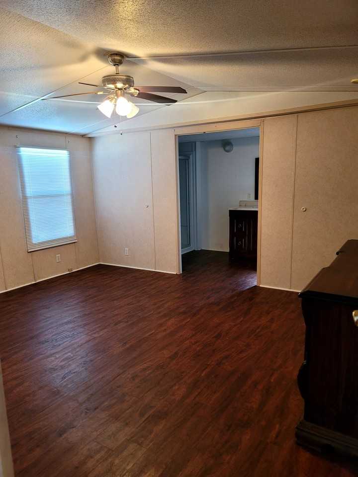 406 W Hope Dr - Photo 7 of 12