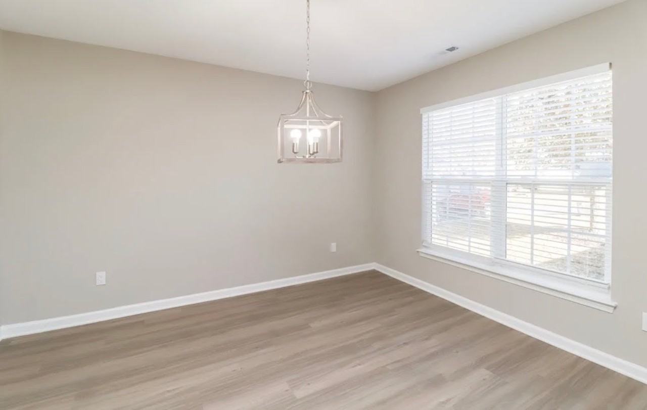 7251 Sandown Ct - Photo 4 of 11