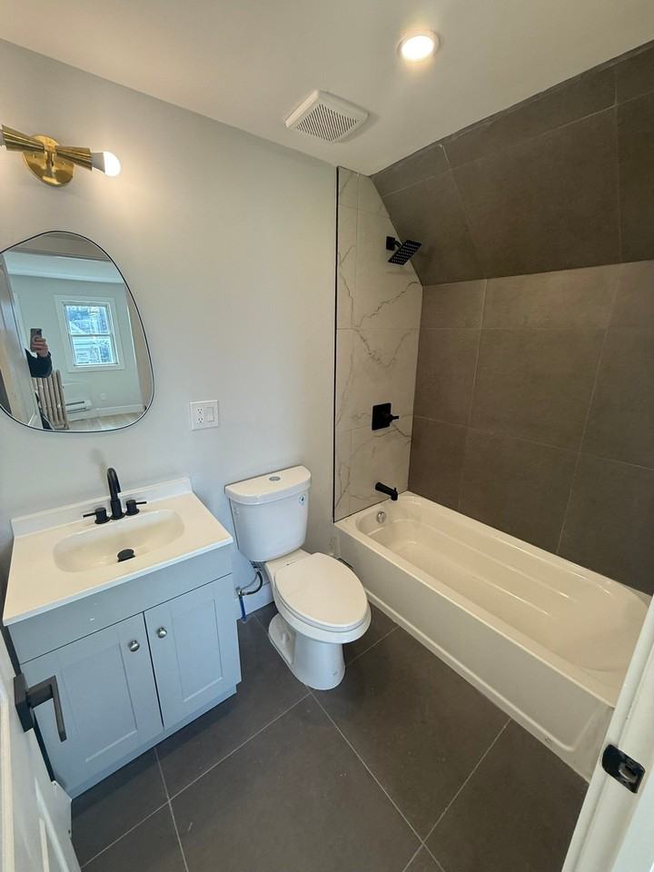 575 13th Ave #3 - Photo 3 of 5