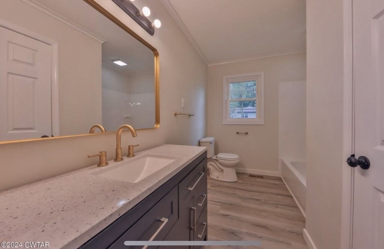 106 N Shelby St - Photo 7 of 12