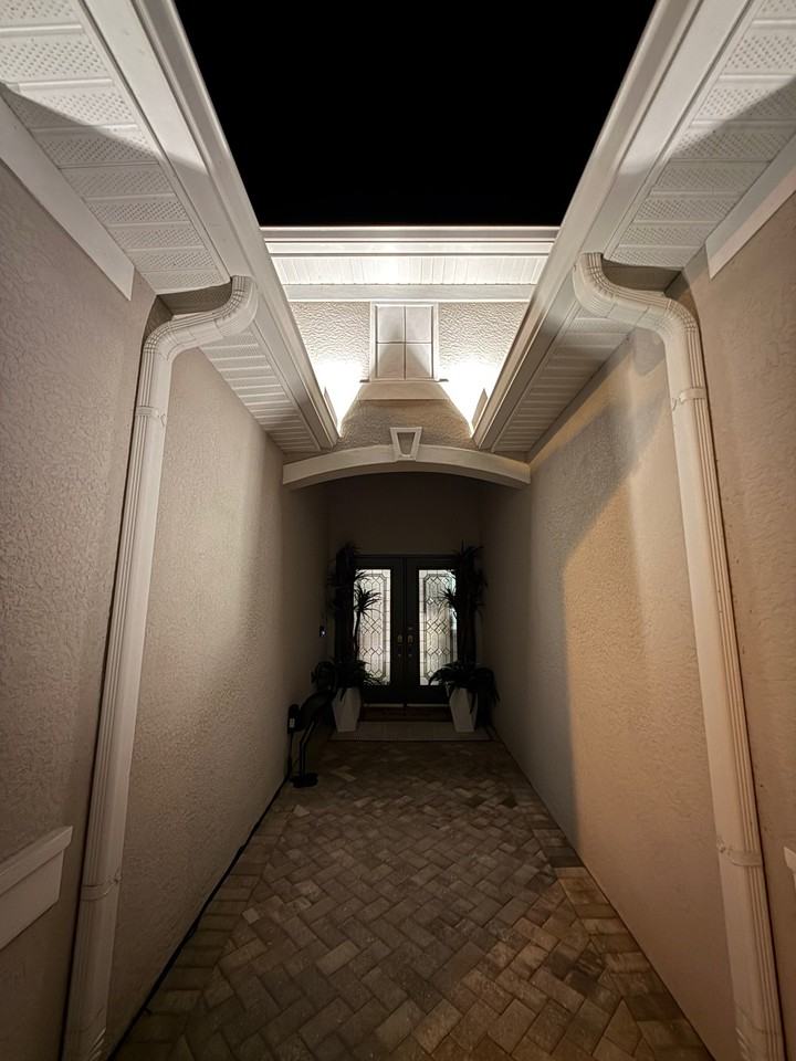 16467 Bonita Landing Cir - Photo 3 of 14