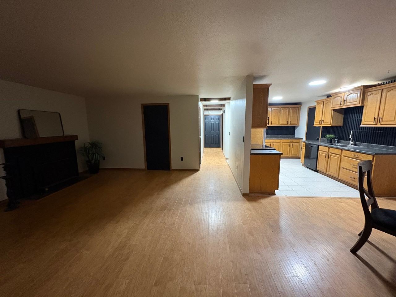 8343 Janis Ct Se - Photo 3 of 20
