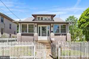 featured image of 1720 W River Dr