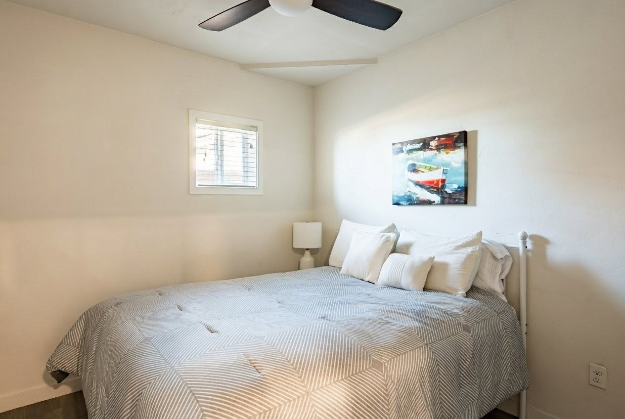 1078 Cosmo Ave #B - Photo 4 of 18
