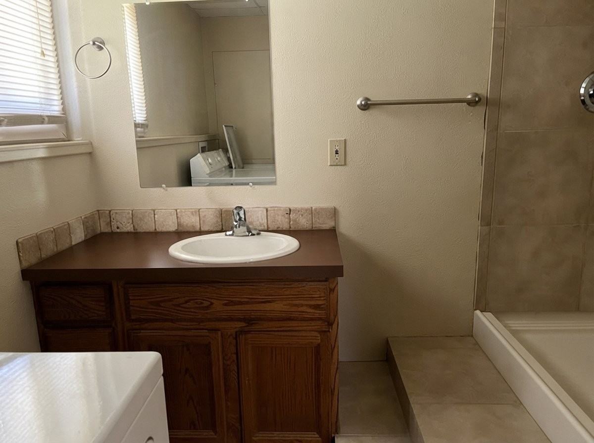 7905 1/2 Zaugg Dr - Photo 2 of 9