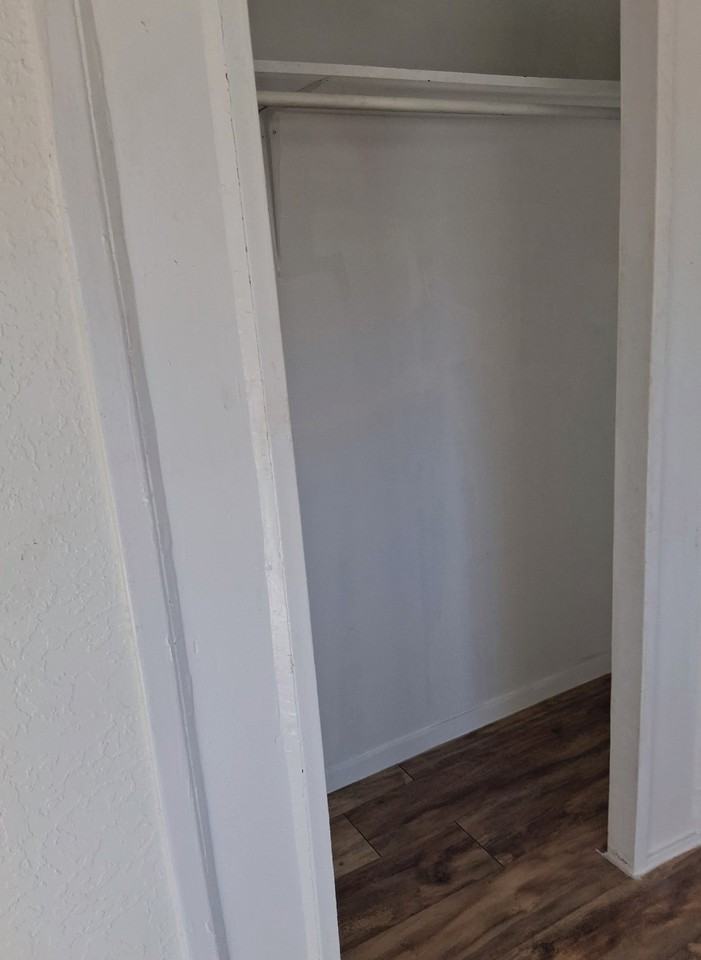 4429 Moonlight Ave #3 - Photo 5 of 6