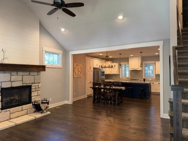 207 Se 4th St - Photo 4 of 11