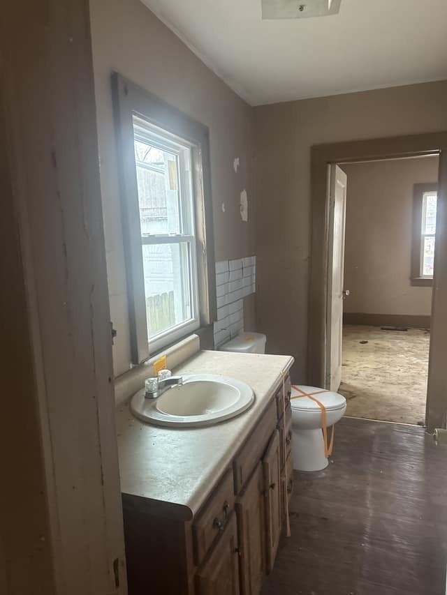 2313 W Wiswall St - Photo 7 of 16