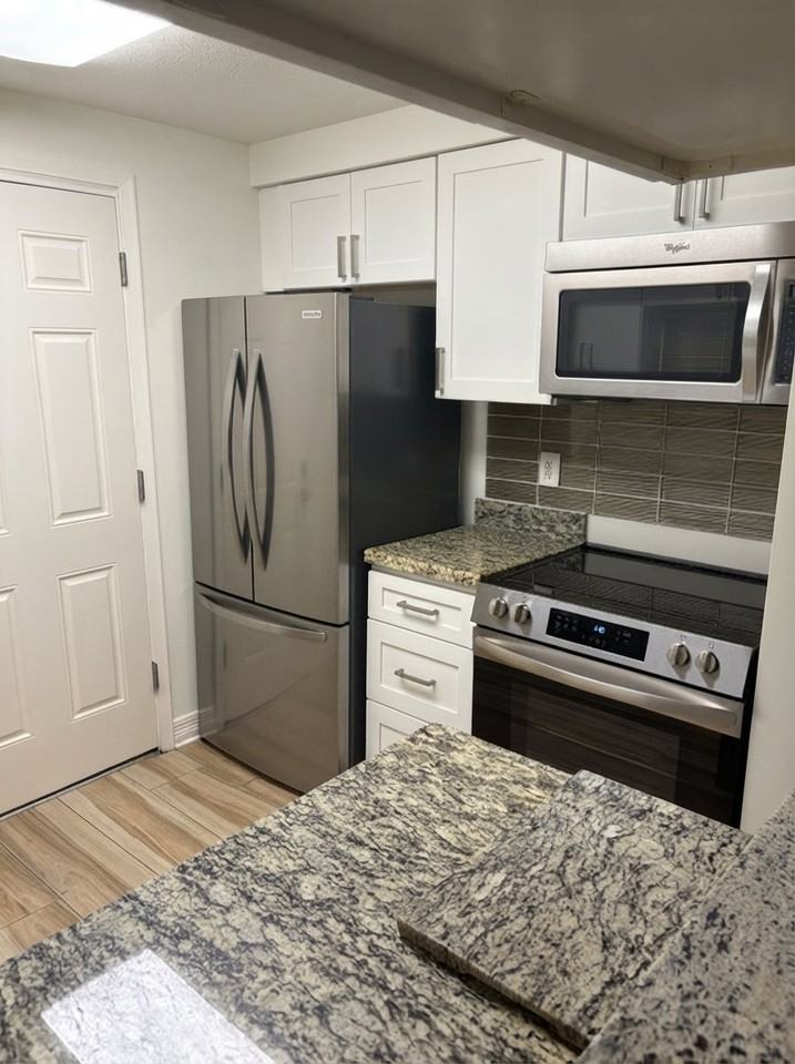 1829 Augusta Dr #20 - Photo 4 of 20