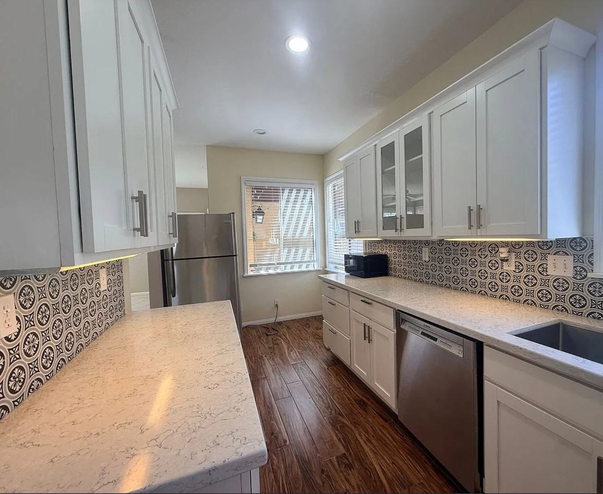 39540 June Rd - Photo 3 of 19