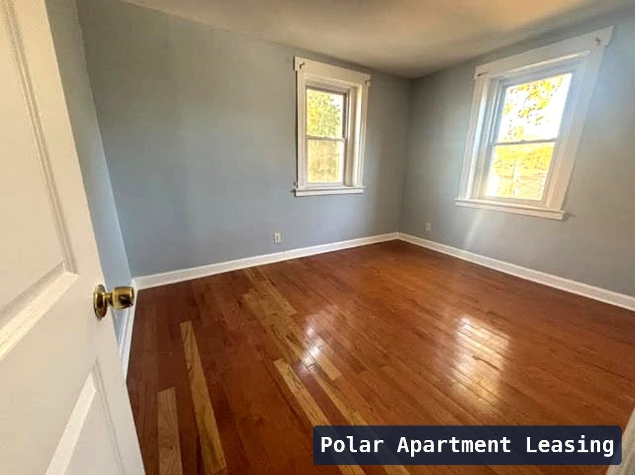 132 N Grove St #6 - Photo 2 of 5