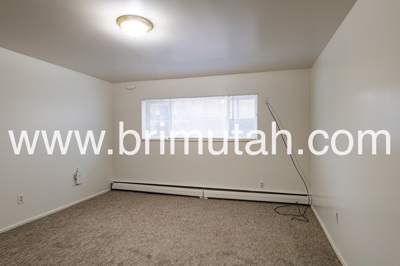 243 South 600 East - Photo 7 of 17