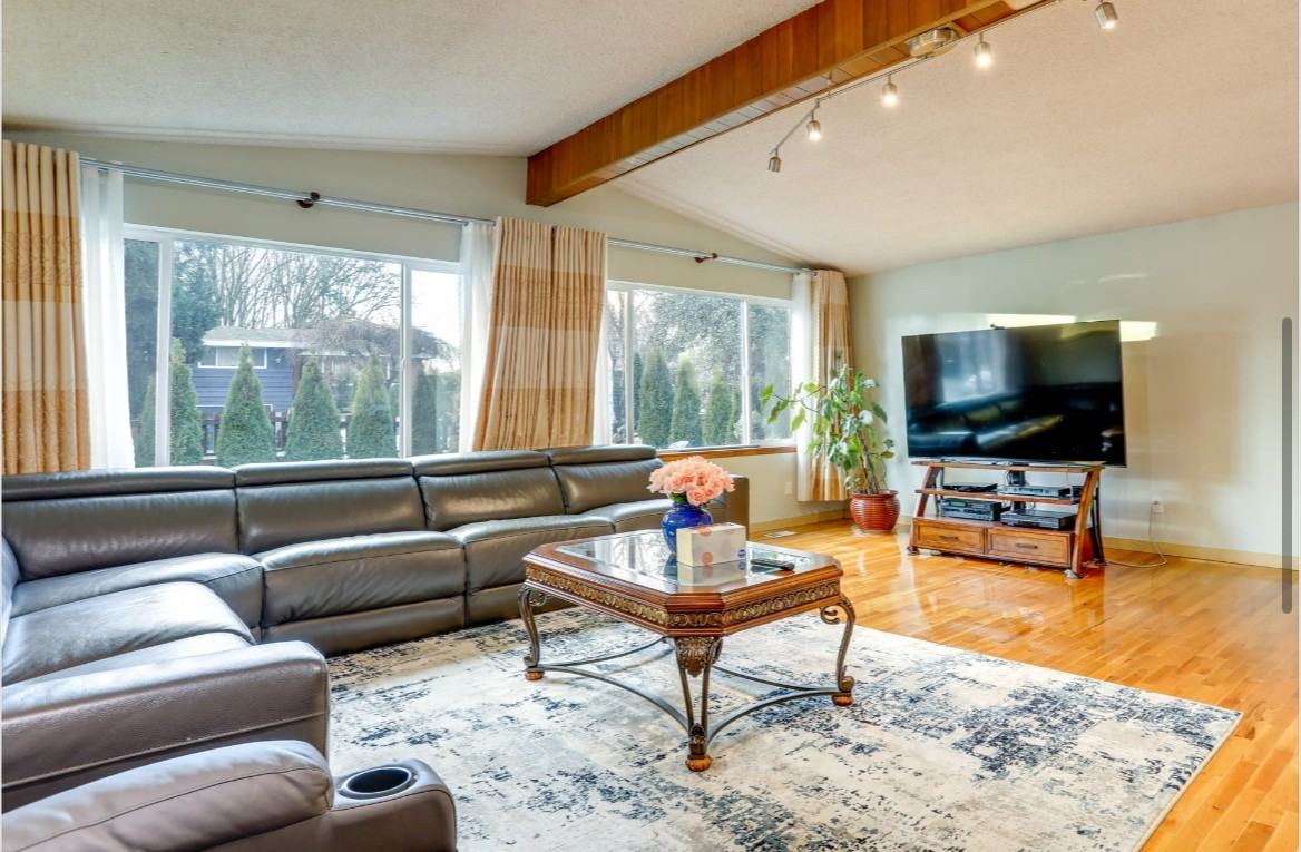 10010 51st Ave S #A - Photo 2 of 10