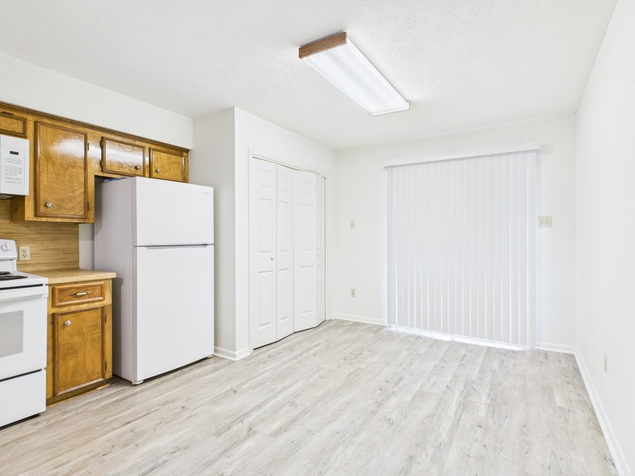 1802 Woodsman Drive D - Photo 7 of 39