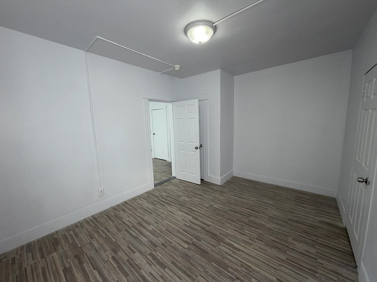 JSFG CT Property LLC - Photo 5 of 13