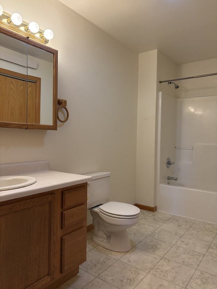 1435 Thaxton Court - Photo 7 of 9