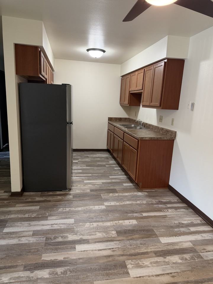 6939 North 76th Street - Photo 3 of 12