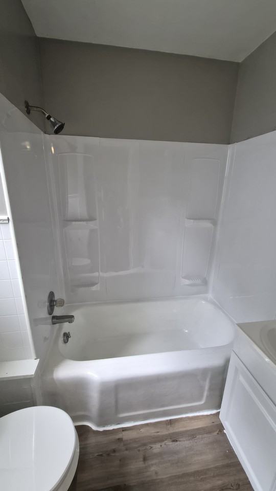 6 Whitney Ave S #1 - Photo 5 of 9