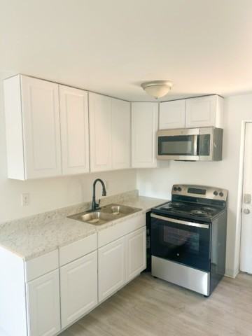 1890 Moore Street - Photo 6 of 12