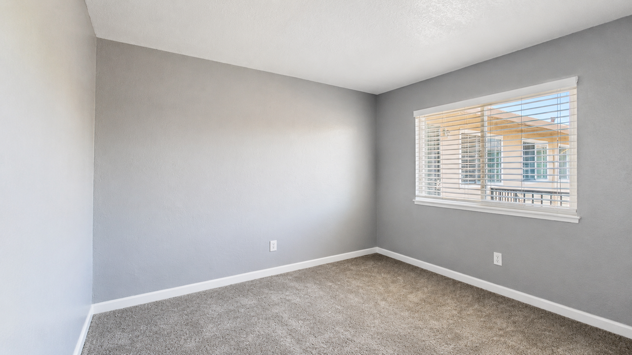665 Kirkland Drive - Photo 6 of 14