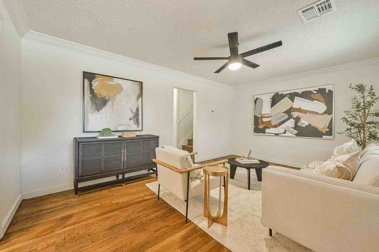 2600 Nw 35th St #1 - Photo 4 of 40