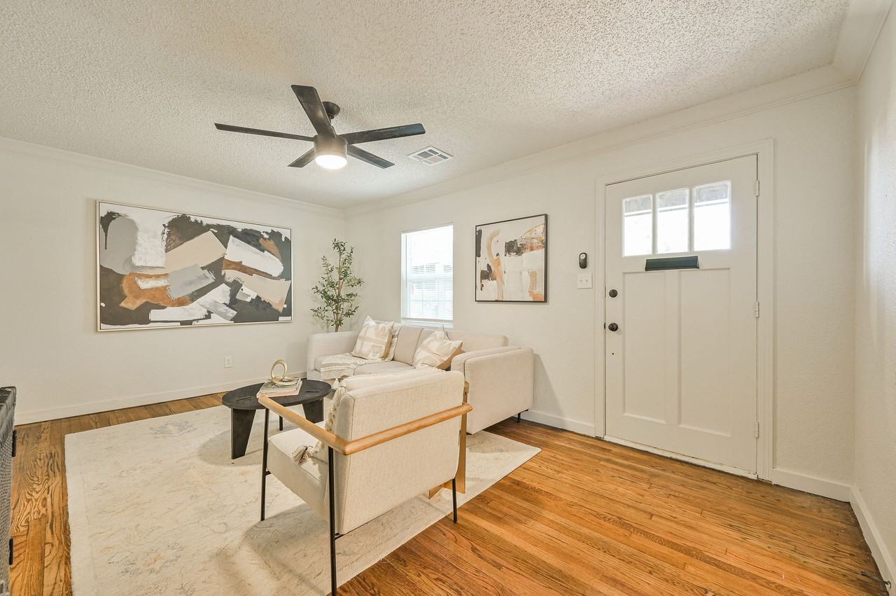 2600 Nw 35th St #1 - Photo 6 of 40