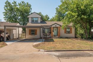 1216 Sw 48th St #1 - Photo 1 of 1