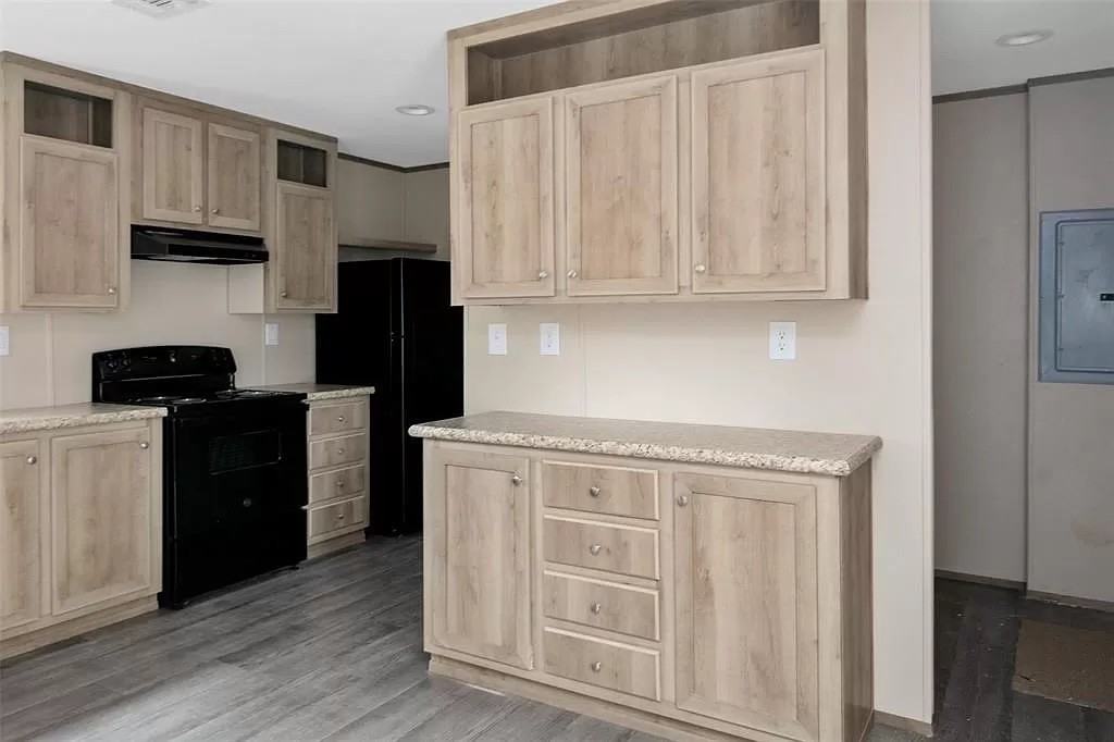 127 Southlake Dr #1 - Photo 2 of 20