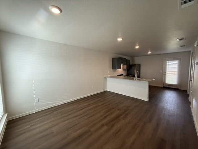5518 Smith St #1 - Photo 4 of 13