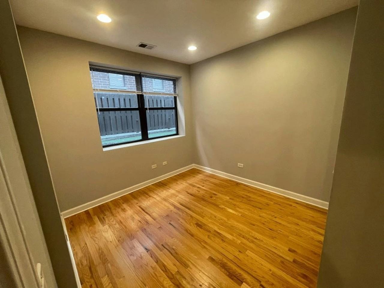 4759 North Maplewood Avenue, Unit 106 - Photo 6 of 13