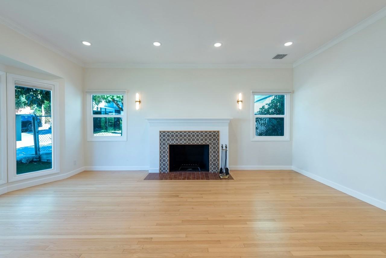 2828 Avenel Street - Photo 3 of 21