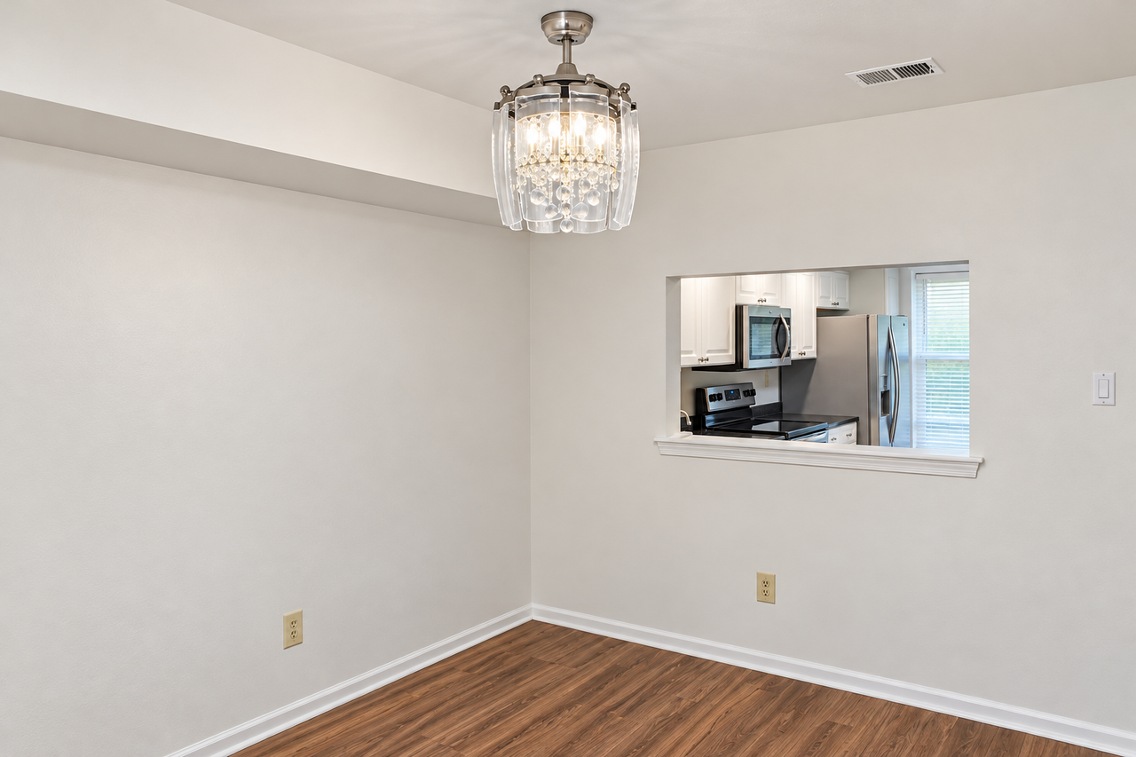 993 Roundhouse Ct - Photo 7 of 37