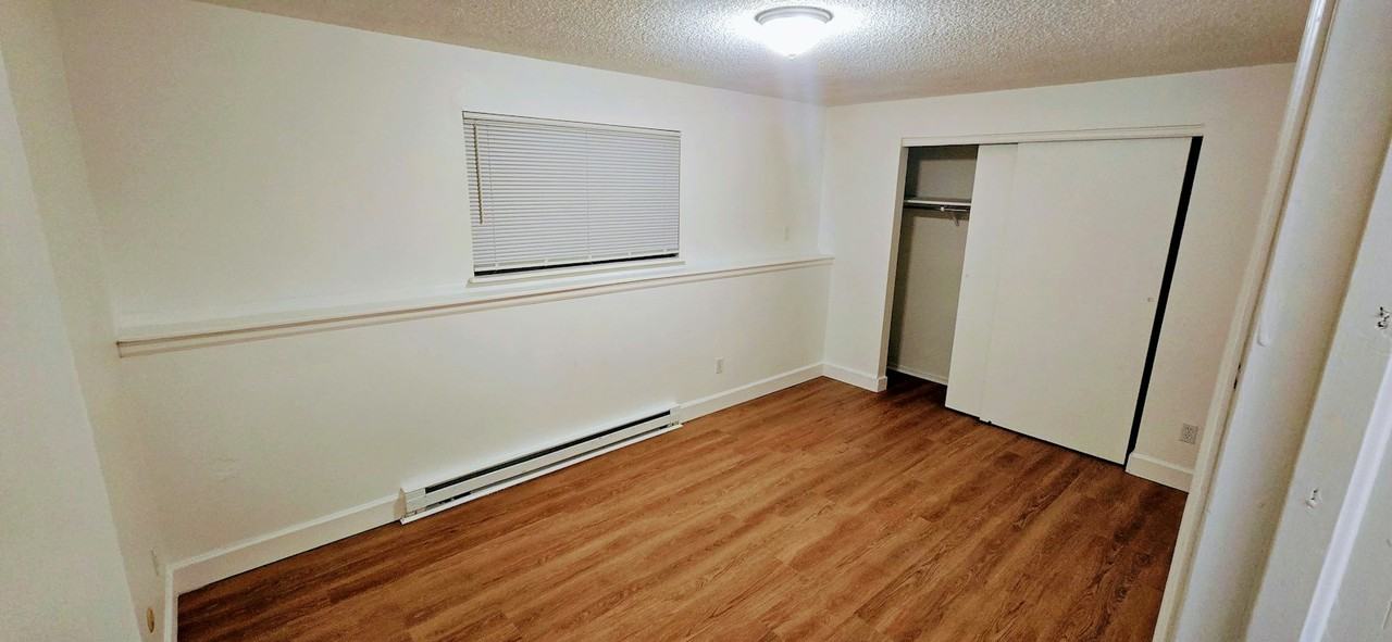 102 Juniper Pl, Unit B - Photo 4 of 7