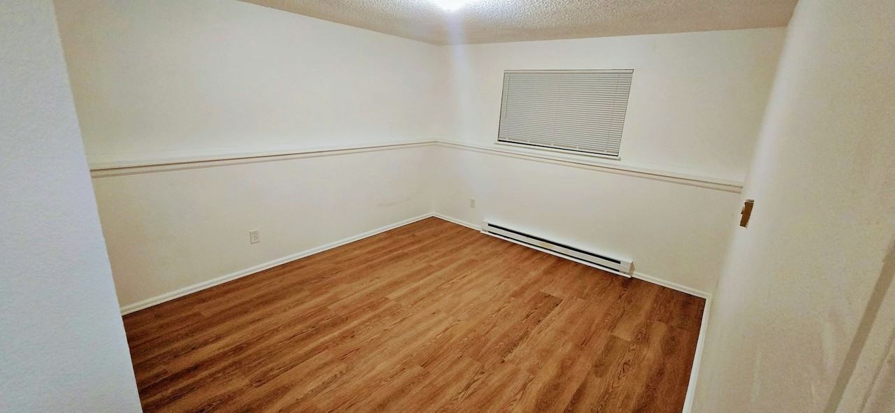 102 Juniper Pl, Unit B - Photo 5 of 7