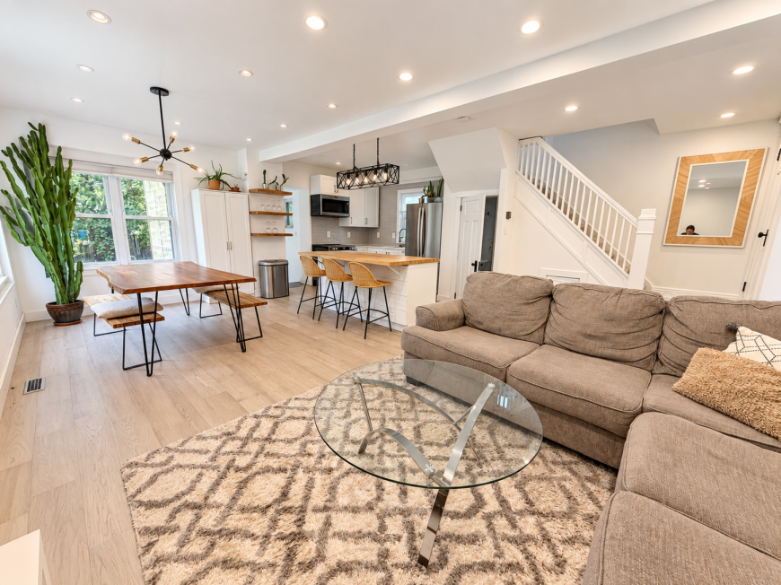 826 Beach Blvd - Photo 2 of 10