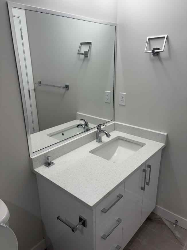 10226 102 St Nw - Photo 2 of 9