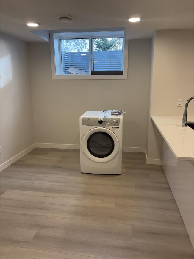 10226 102 St Nw - Photo 6 of 9