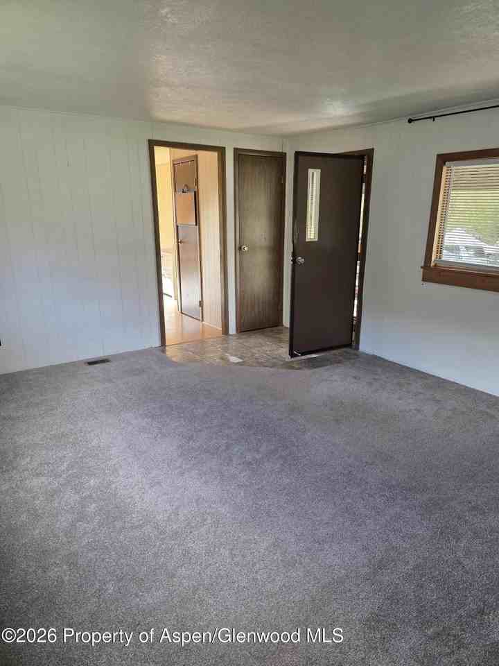 38 Cherry Ct - Photo 5 of 11