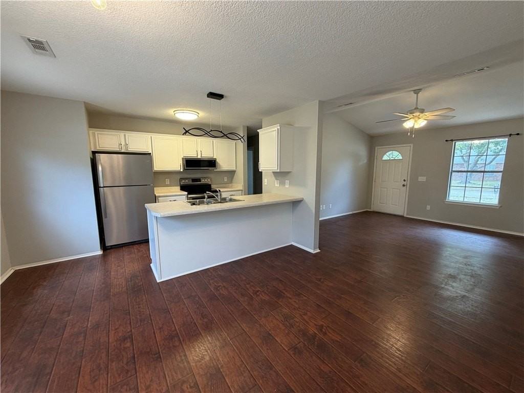 266 Christy Ln - Photo 2 of 11