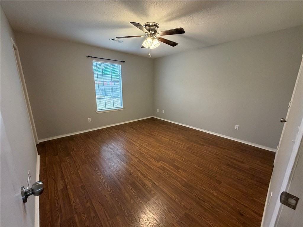 266 Christy Ln - Photo 7 of 11