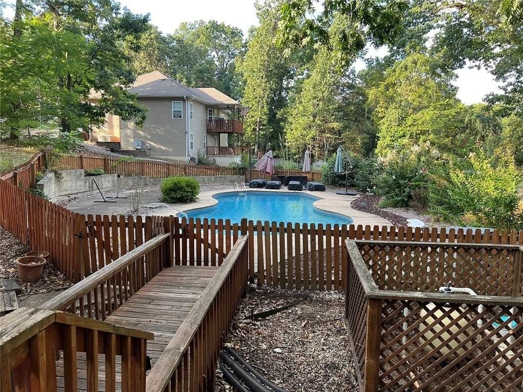 28 Melanie Dr - Photo 3 of 33