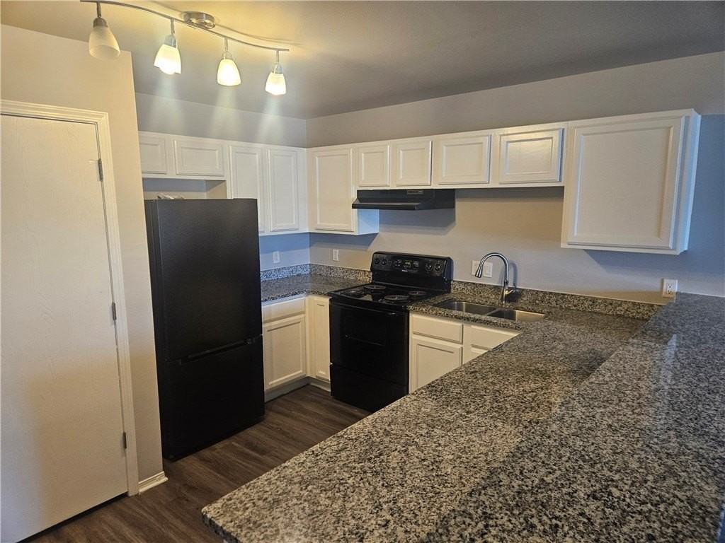 812 E Post Rd #A - Photo 4 of 15