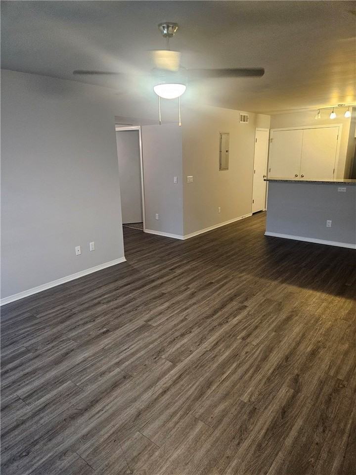 812 E Post Rd #A - Photo 7 of 15