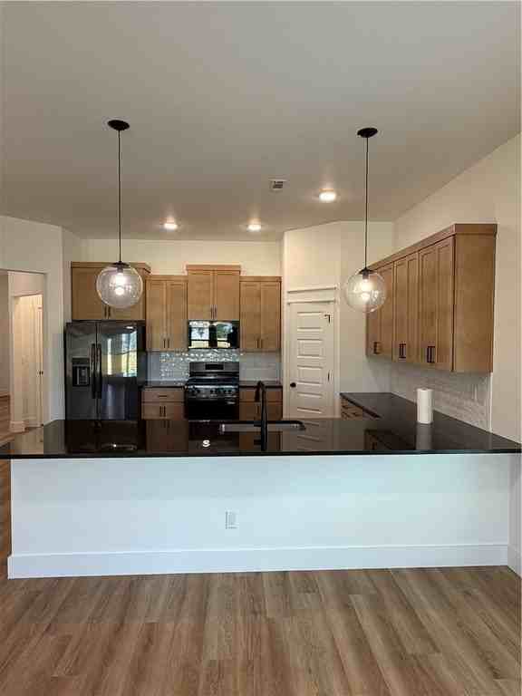 1100 Ari Ave - Photo 2 of 14