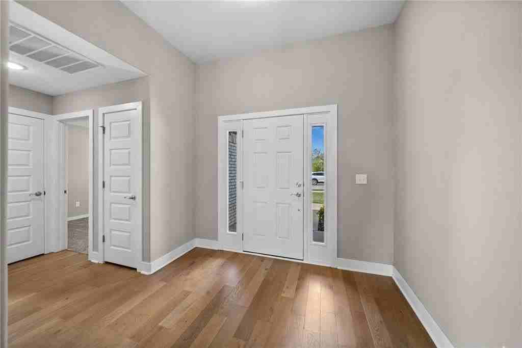 542 N Greylag Way - Photo 3 of 24