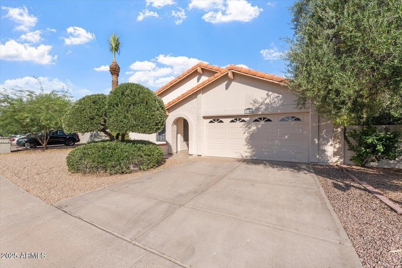 2151 S Catarina - Photo 2 of 28