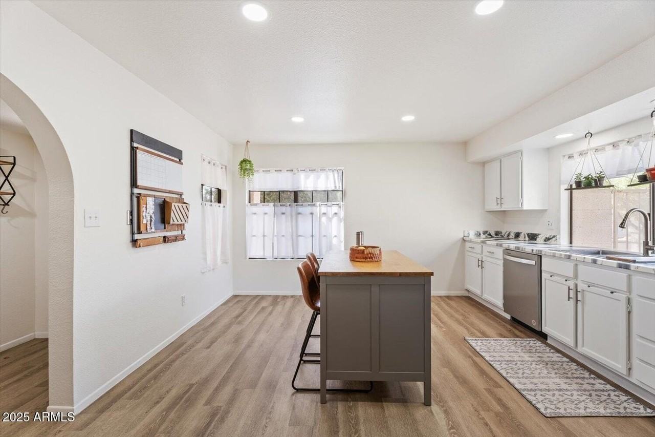 2151 S Catarina - Photo 3 of 28